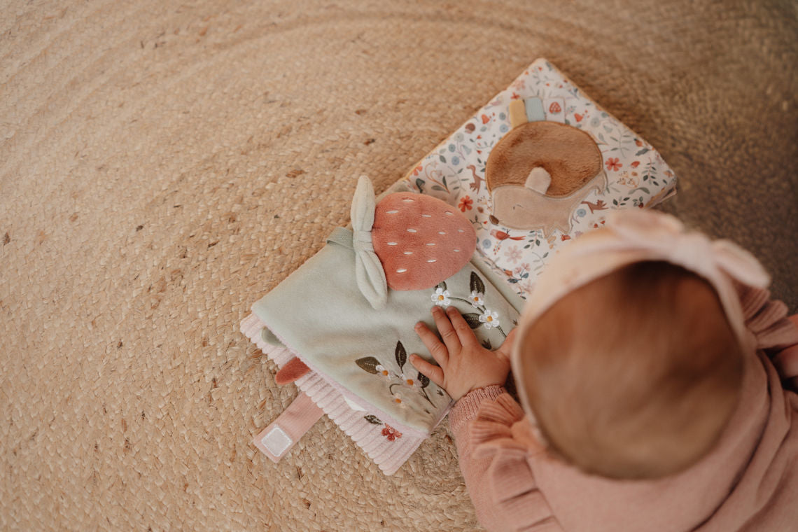 Little Dutch Stoffbuch mit Aktivitäten Fairy Garden