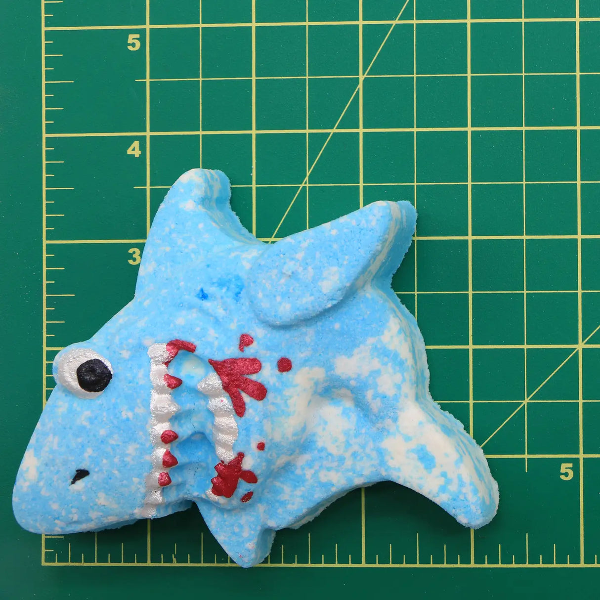 Badekugel Mini handgemacht Haifisch