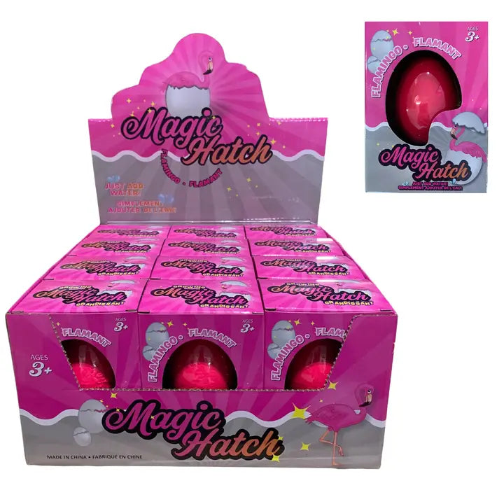 Wachsender Flamingo im Ei