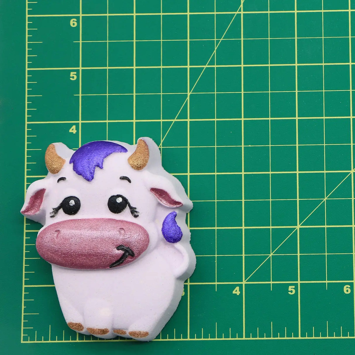 Badekugel handgemacht Kuh flieder