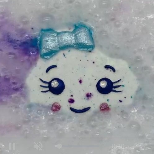 Badekugel Mini handgemacht Wolke