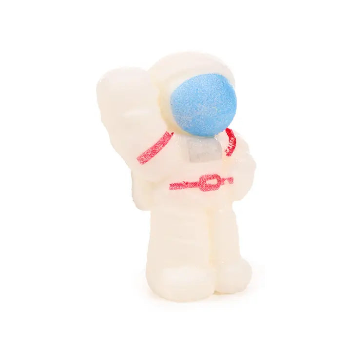 Wachsender Astronaut im Ei