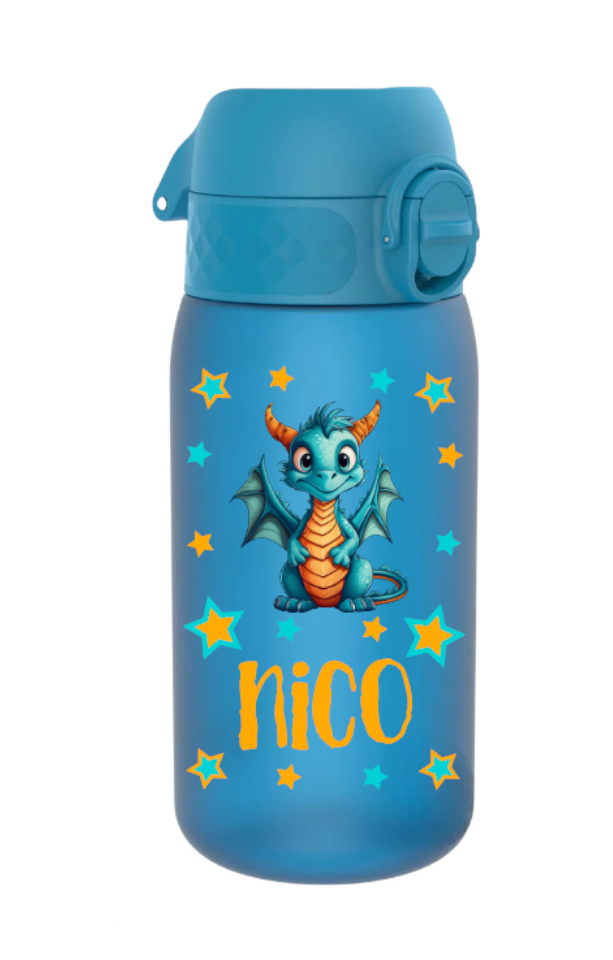 trinkflasche kinder, trinkflasche kinder personalisiert, trinkflasche kinder mit name, trinkflasche kinder auslaufsicher, trinkflasche kinder leicht, trinkflasche kinder blau, trinkflasche kinder bedruckt, trinkflasche kinder beschriftet, trinkflasche, trinkflasche junge,trinkflasche personalisiert, trinkflasche kaufen, trinkflasche kinder unterwegs, trinkflasche kinder kindergarten, trinkflasche kinder ohne strohhalm, trinkflasche kinder ab 3 Jahren, trinkflasche kinder kaufen, trinkflasche drache
