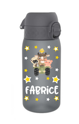 trinkflasche kinder, trinkflasche kinder personalisiert, trinkflasche kinder mit name, trinkflasche kinder auslaufsicher, trinkflasche kinder leicht, trinkflasche kinder grau,trinkflasche kinder bedruckt, trinkflasche kinder beschriftet, trinkflasche, trinkflasche junge,trinkflasche personalisiert, trinkflasche kaufen, trinkflasche kinder unterwegs, trinkflasche kinder kindergarten, trinkflasche kinder ohne strohhalm, trinkflasche kinder ab 3 Jahren,trinkflasche kinder kaufen,trinkflasche bauernhof