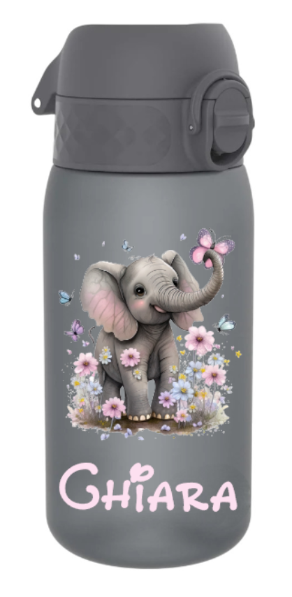 trinkflasche kinder, trinkflasche kinder personalisiert, trinkflasche kinder mit name, trinkflasche kinder auslaufsicher, trinkflasche kinder leicht, trinkflasche kinder grau,trinkflasche kinder bedruckt, trinkflasche kinder beschriftet, trinkflasche, trinkflasche mädchen,trinkflasche personalisiert, trinkflasche kaufen, trinkflasche kinder unterwegs, trinkflasche kinder kindergarten, trinkflasche kinder ohne strohhalm, trinkflasche kinder ab 3 Jahren,trinkflasche kinder kaufen,trinkflasche elefant