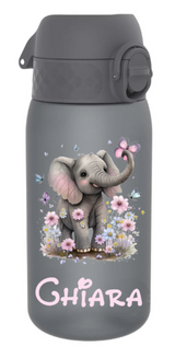 trinkflasche kinder, trinkflasche kinder personalisiert, trinkflasche kinder mit name, trinkflasche kinder auslaufsicher, trinkflasche kinder leicht, trinkflasche kinder grau,trinkflasche kinder bedruckt, trinkflasche kinder beschriftet, trinkflasche, trinkflasche mädchen,trinkflasche personalisiert, trinkflasche kaufen, trinkflasche kinder unterwegs, trinkflasche kinder kindergarten, trinkflasche kinder ohne strohhalm, trinkflasche kinder ab 3 Jahren,trinkflasche kinder kaufen,trinkflasche elefant