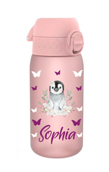 trinkflasche mit name, trinkflasche kinder mit name, trinkflasche personalisiert, trinkflasche kinder personalisiert, trinkflasche auslaufsicher, trinkflasche kinder auslaufsicher, trinkflasche beschriftet, trinkflasche kinder beschriftet, trinkflasche kinder schule,trinkflasche kindergarten,trinkflasche schule, trinkflasche kaufen,trinkflasche kinder kaufen