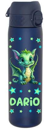 trinkflasche, trinkfasche kinder, trinkflasche personalisiert, trinkflasche bpa frei, trinkflasche sport, trinkflasche kinder personalisiert, trinkflasche auslaufsicher, wasserflasche, wasserflasche personalisiert, wasserflasche kinder, trinkflasche kinder kaufen, trinkflasche mit name, trinkflasche kinder mit name, trinkflasche dunkelblau, trinkflasche personalisiert drache, trinkflasche junge, trinkflasche kindergarten, trinkflasche schule, trinkflasche beschriftet, trinkflasche bedruckt, ohne strohhalm