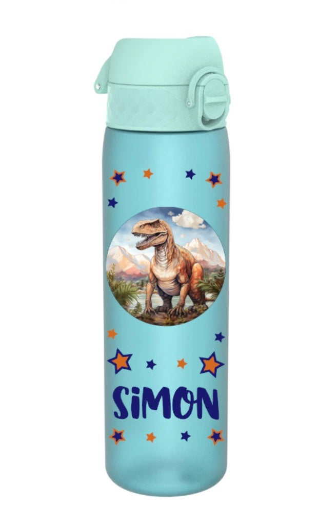 trinkflasche, trinkfasche kinder, trinkflasche personalisiert, trinkflasche bpa frei, trinkflasche sport, trinkflasche kinder personalisiert, trinkflasche auslaufsicher, wasserflasche, wasserflasche personalisiert, wasserflasche kinder, trinkflasche kinder kaufen, trinkflasche mit name, trinkflasche kinder mit name, trinkflasche hellblau, trinkflasche personalisiert dino, trinkflasche junge, trinkflasche kindergarten, trinkflasche schule, trinkflasche beschriftet, trinkflasche bedruckt, ohne strohhalm