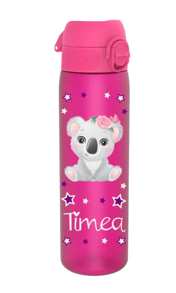 trinkflasche, trinkfasche kinder, trinkflasche personalisiert, trinkflasche bpa frei, trinkflasche sport, trinkflasche kinder personalisiert, trinkflasche auslaufsicher, wasserflasche, wasserflasche personalisiert, wasserflasche kinder, trinkflasche kinder kaufen, trinkflasche mit name, trinkflasche kinder mit name, trinkflasche pink, trinkflasche personalisiert koala, trinkflasche mädchen, trinkflasche kindergarten, trinkflasche schule, trinkflasche beschriftet, trinkflasche bedruckt, ohne strohhalm