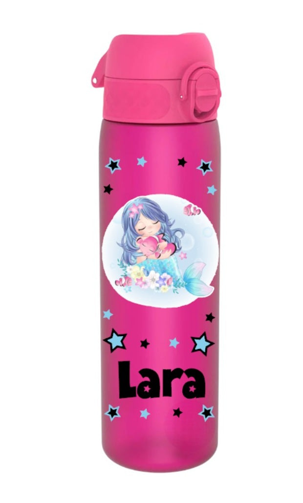 trinkflasche, trinkfasche kinder, trinkflasche personalisiert, trinkflasche bpa frei, trinkflasche sport, trinkflasche kinder personalisiert, trinkflasche auslaufsicher, wasserflasche, wasserflasche personalisiert, wasserflasche kinder, trinkflasche kinder kaufen, trinkflasche mit name, trinkflasche kinder mit name, trinkflasche pink, trinkflasche personalisiert meerjungfrau, trinkflasche mädchen, trinkflasche kindergarten, trinkflasche schule, trinkflasche beschriftet, trinkflasche bedruckt, ohne strohhalm
