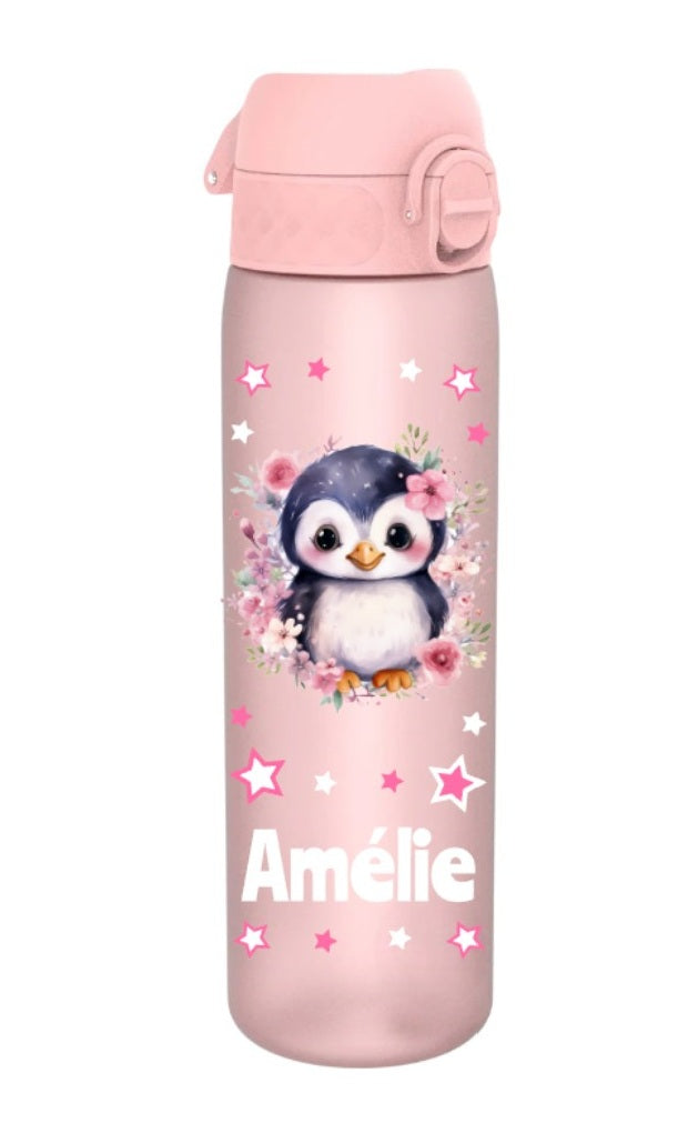trinkflasche, trinkfasche kinder, trinkflasche personalisiert, trinkflasche bpa frei, trinkflasche sport, trinkflasche kinder personalisiert, trinkflasche auslaufsicher, wasserflasche, wasserflasche personalisiert, wasserflasche kinder, trinkflasche kinder kaufen, trinkflasche mit name, trinkflasche kinder mit name, trinkflasche rosa, trinkflasche personalisiert pinguin, trinkflasche mädchen, trinkflasche kindergarten, trinkflasche schule, trinkflasche beschriftet, trinkflasche bedruckt, ohne strohhalm